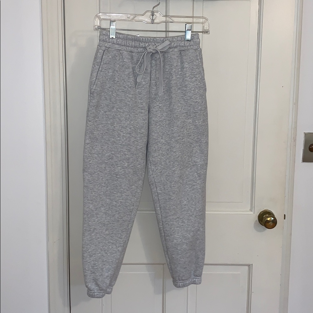 FABLETICS Women’s Gray Jogger sweatpants XS
